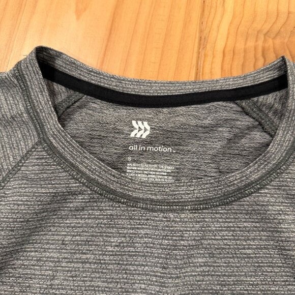 All in Motion Gray Men’s Athletic Top – Size Small - Picture 2 of 2